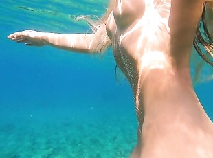 Risky Fucked swim girl underwater Public Anal and pussy fuck on the beach JessiJek